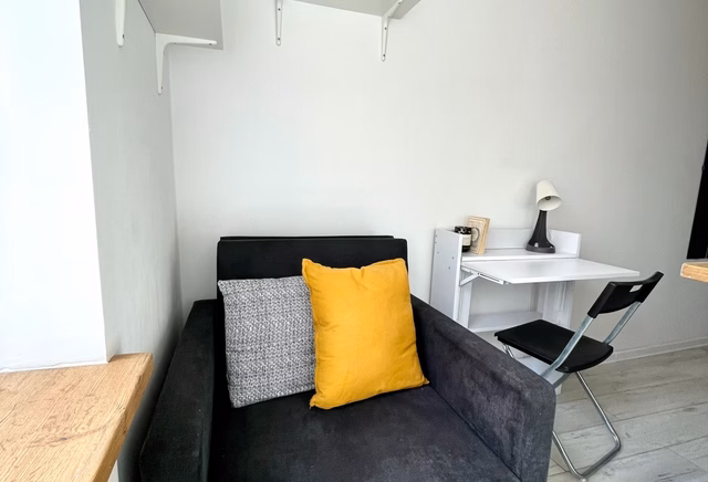 Studio apartment 203, Krucza 4/ Przybyszewskiego