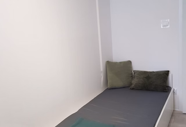 Single room #3 at Kredytowa 2 Street
