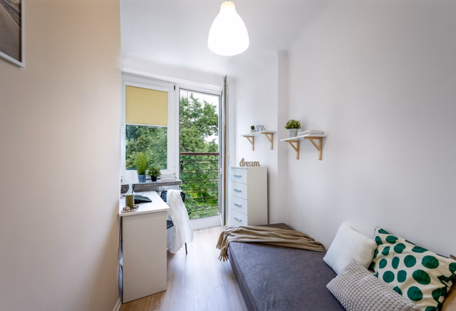 A room in the very center, Emilia Plater, room no. 5