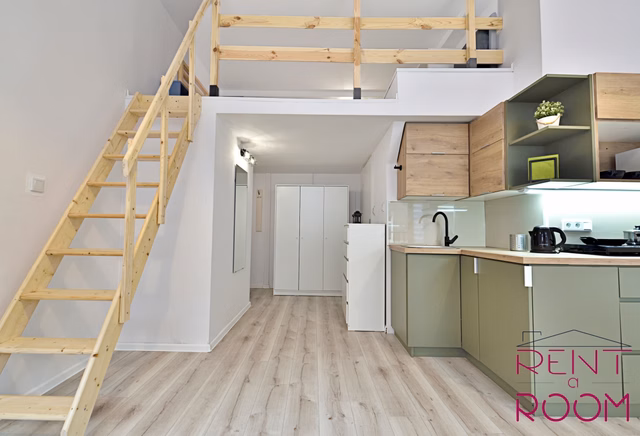 JARACZA 37 STUDIO 1 UNIVERSITY PIOTRKOWSKA