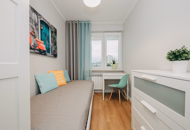 Domaniewska 13/15, single room no.4