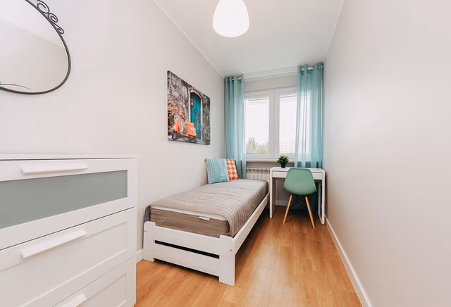 Bogusławskiego 12, single room no.1