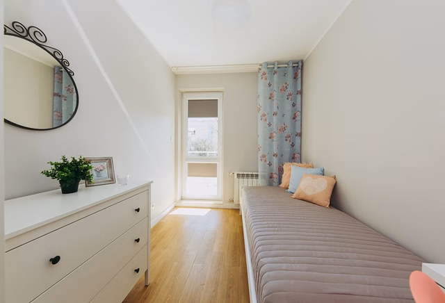 Puszczyka 14, single room no.6