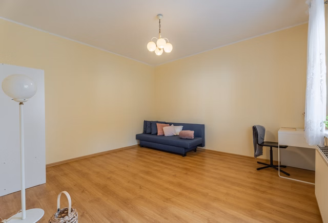 Single room, TOP location! next to the UNIVERSITY