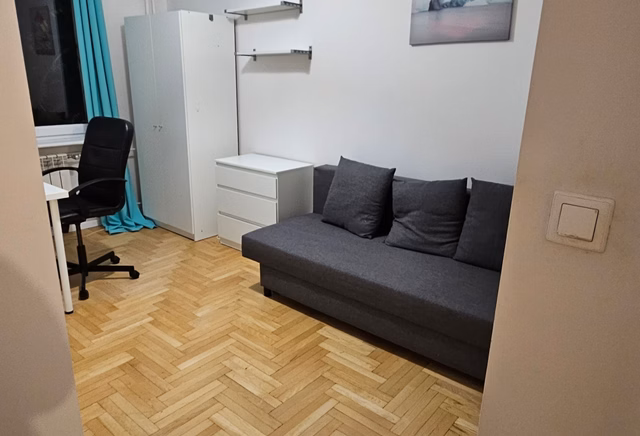 Pokój 2 przy ul. Burzyńskiego 6H w Gdańsku