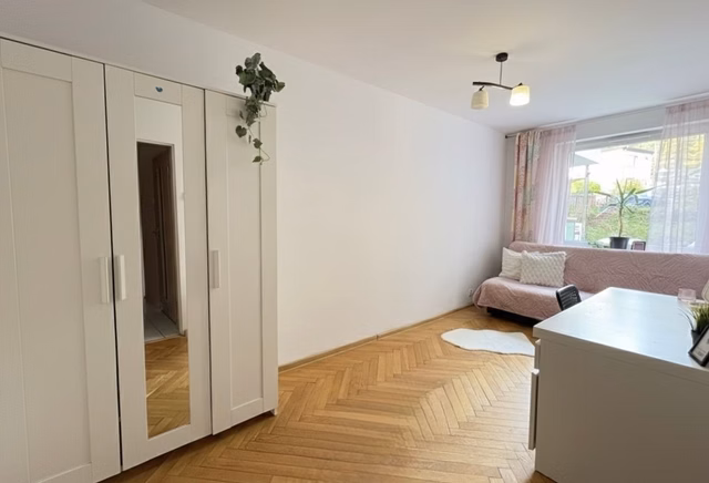 Pokój 1 przy ul. Bobrowej 7 w Gdańsku