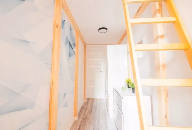 Room for rent | street Postal