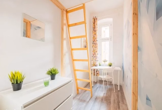 Room for rent | street Postal