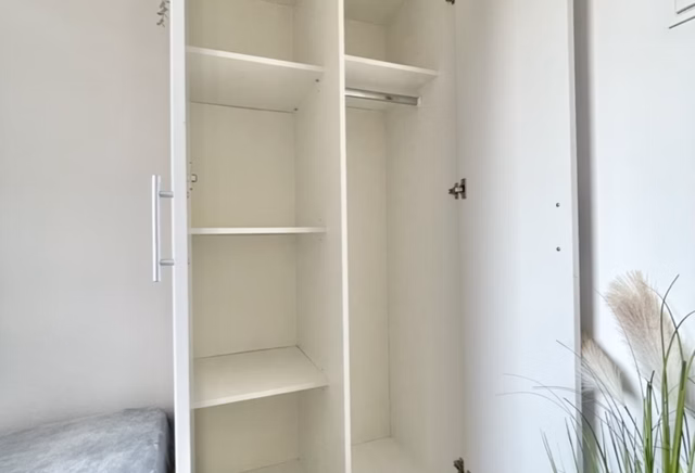 Pokój nr 4 z TARASEM, Amałowicza Tatara 2a, Rembertów, blisko ASW