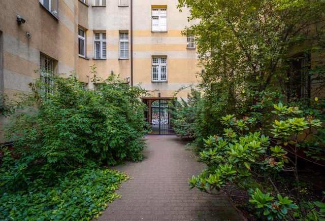 2- pokojowe mieszkanie w centrum na wynajem 