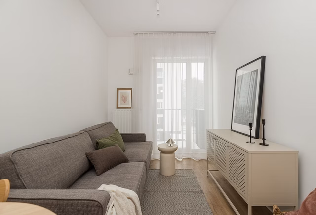 Komfortowe, 2 pokoje, 33m2 na Okęciu i blisko WUM, Balkon, Bezpośr.