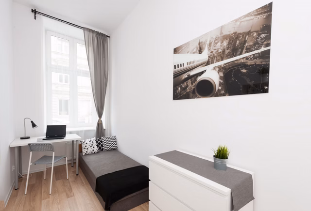 Single room for rent at ul.Struga 46!