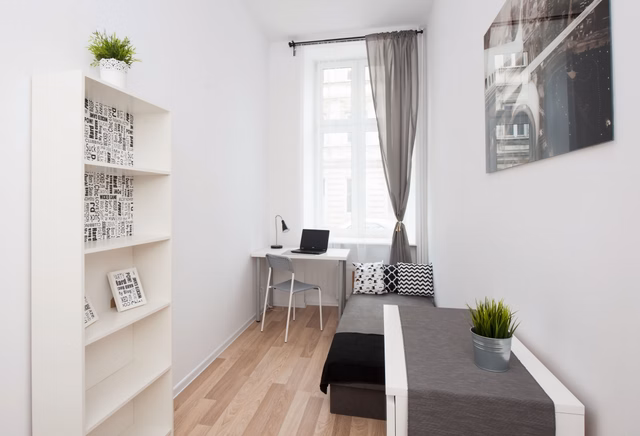 Single room for rent at ul.Struga 46!