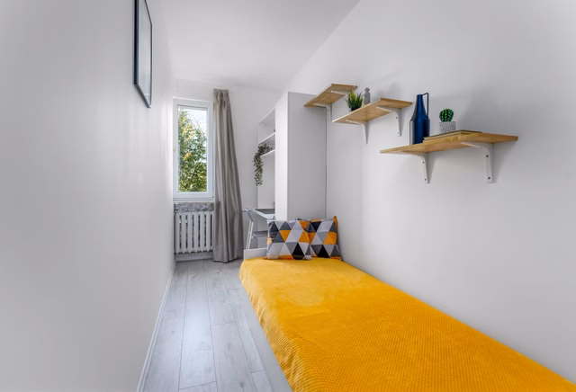 Room no. 1. right next to SGGW/Vistula