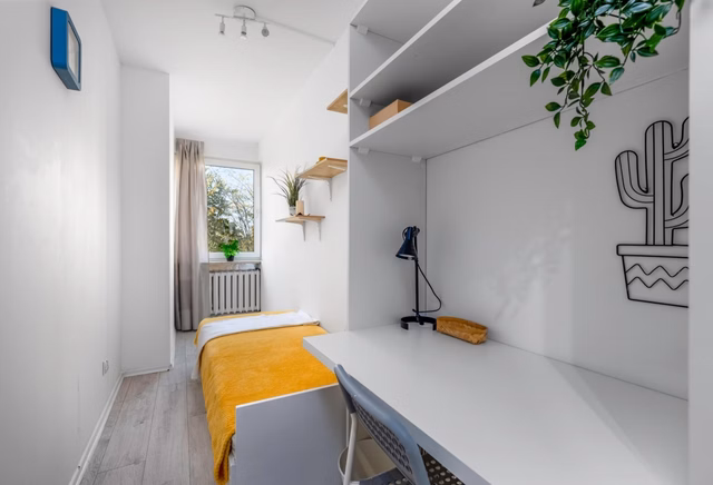Room no. 2. right next to SGGW/Vistula