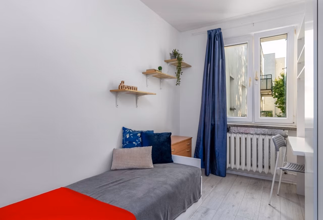 Room no. 7. right next to SGGW/Vistula