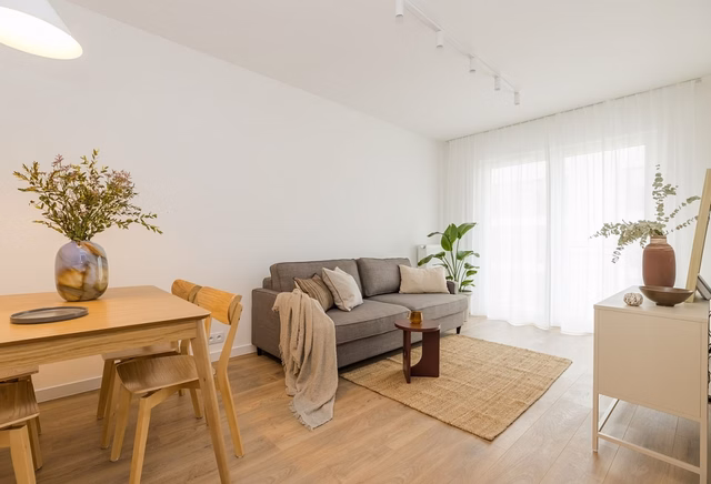 2-pokojowe | 45.0 m2 | Ogród | Internet w cenie | Bezpośrednio