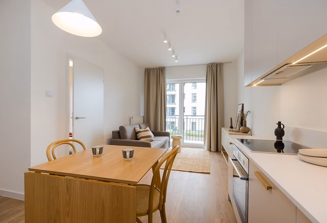 2-pokojowe | 37.75 m2 | Balkon | Internet w cenie | Bezpośrednio