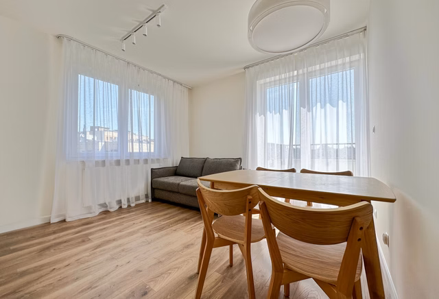 58 m2 | Top Floor | Bez prowizji | Parking | Od zaraz! | Dwa balkony
