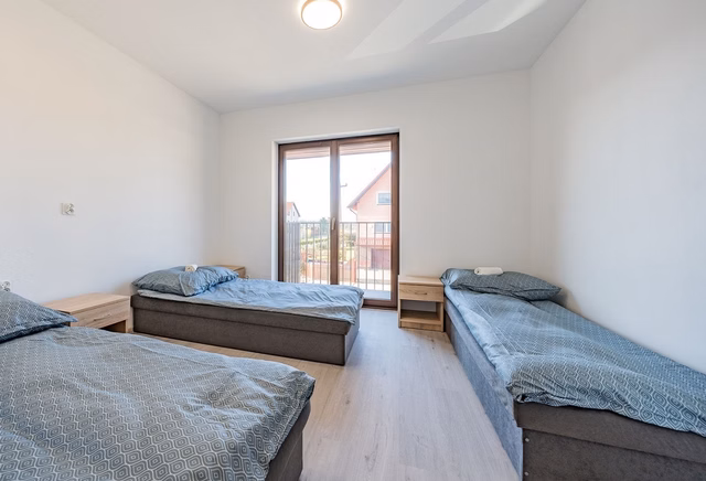 3-osobowy pokój nr 8, Kokoszki