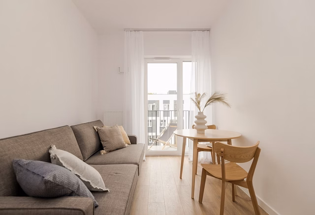 2-pokojowe | 32.95 m2 | Balkon | Internet w cenie | Bezpośrednio