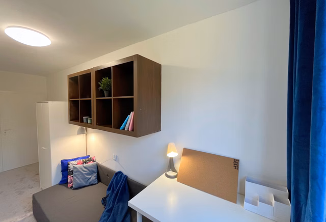 (POWS.103.3.1) Single room