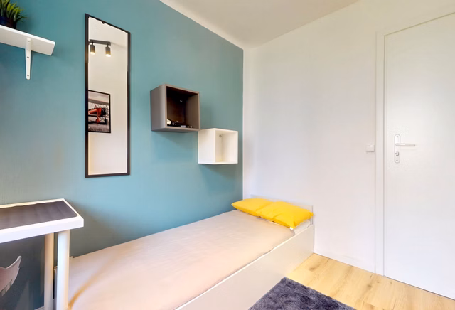Single room #1 at Szegedyńska Street 8
