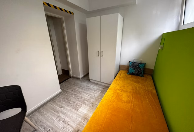Single room #1 at Wita Stwosza 17a [FOR MEN]