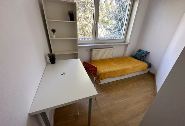 Pokój jednoosobowy #12 przy ul. Wita Stwosza 17a [DLA MĘŻCZYZN]