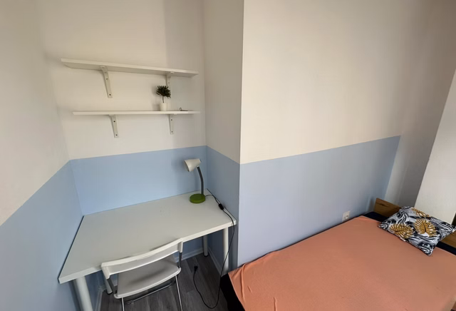 Pokój jednoosobowy #13 przy ul. Wita Stwosza 17b [DLA KOBIET]