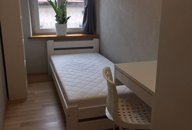 Jasny pokój 1-os. blisko Grunwaldu i Nadodrza Rydygiera – Śródmieście