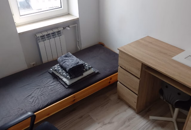 Pokój jednoosobowy #4 przy ul. Bełdan 3