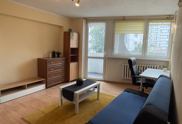 Przestronny pokój z balkonem na pl. Grunwaldzkim!