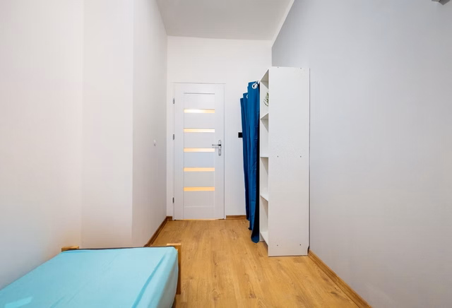 Pokój jednoosobowy – ul. Dobrego Pasterza 99A (2)