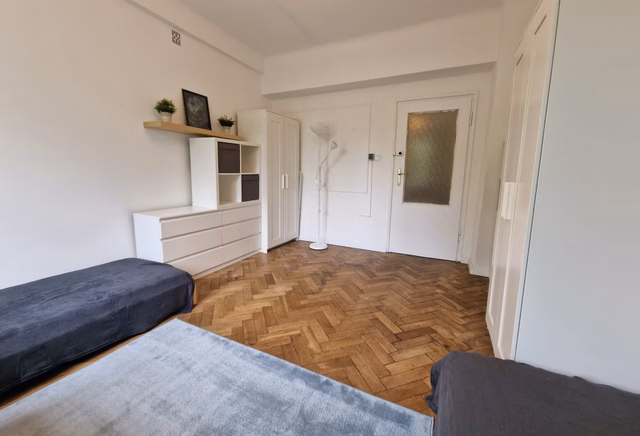Pokój dwuosobowy #2 przy ul. Andersa 25