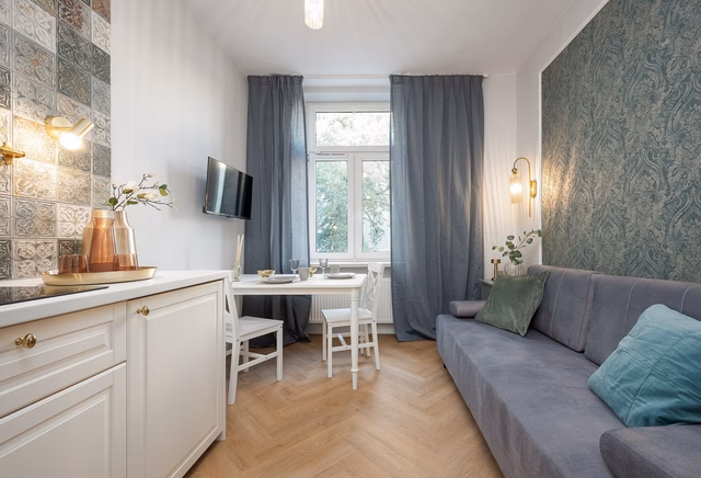 Studio apartment, Legionów Street 47