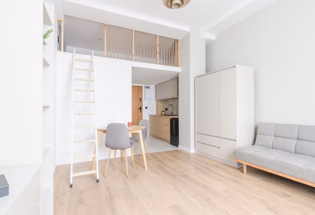 Studio apartment no. 34, 143A Piotrkowska Street