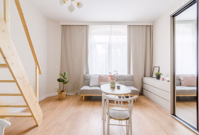 Kawalerka z dużą antresolą ul. Pomorska 107 nr 28