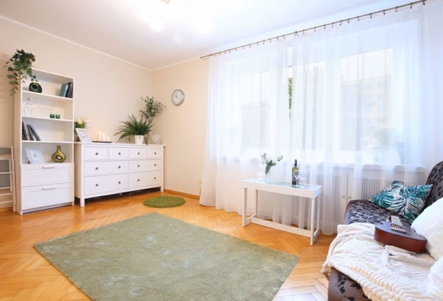 Powstańców Wielkopolskich 8/9, kawalerka