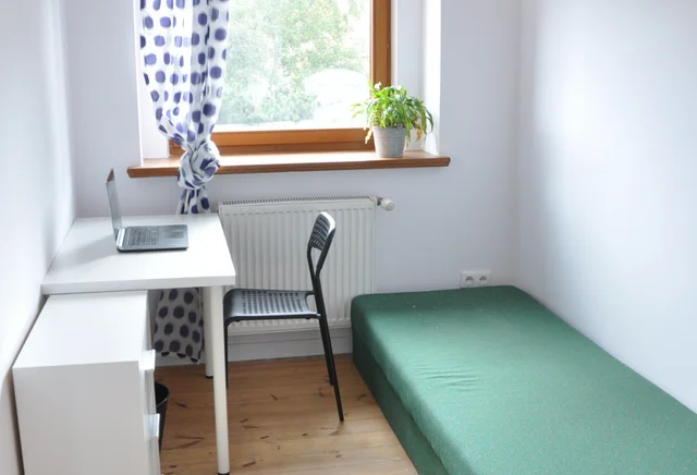 (WIEC.25.3.2) Pokój jednoosobowy