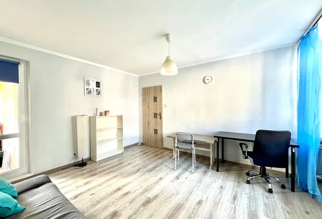 Room for 1-2 people ul. Clothes with a balcony! (No.3)