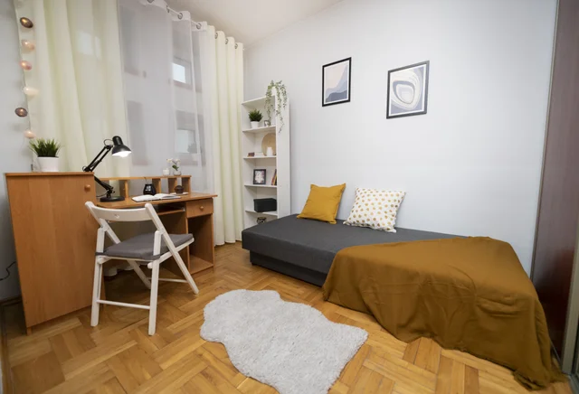 Pokój 1-osobowy  nr 5, Radzikowskiego 126
