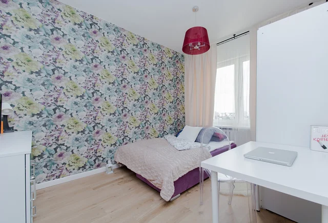 A room in a 2-room flat. WIND RONDO