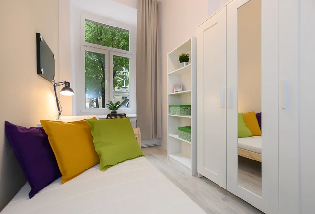 Pokój 1-osobowy  nr 2 - Jaracza 38