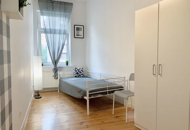 Pokój 1-os., ul. Niemierzyńska przy Centrum ! (nr 6)