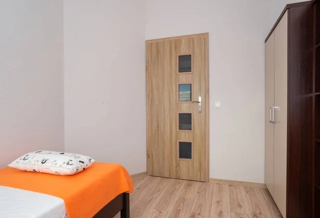 Pokój 1-osobowy  nr 3 ul. Armii Krajowej