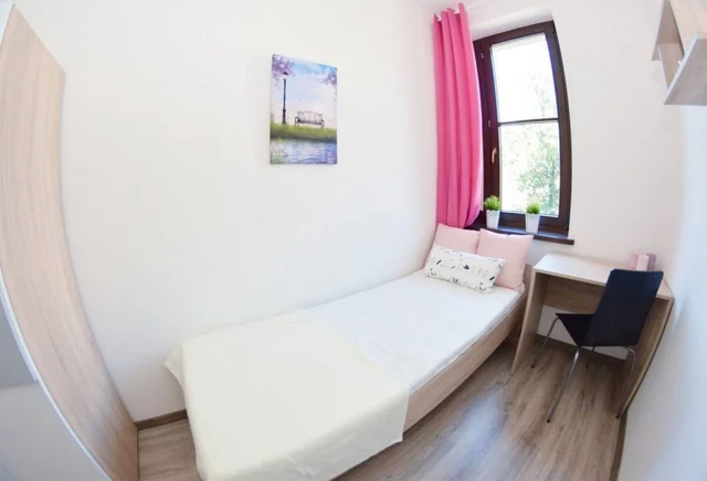 Uroczy pokój jednoosobowy w kamienicy, centrum, Nowy Kleparz