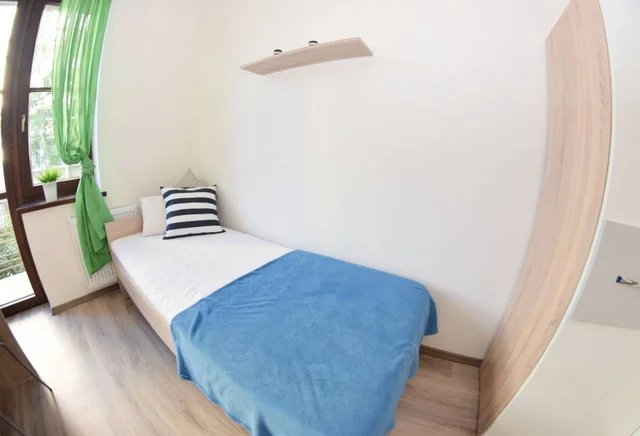 Przestronny pokój jednoosobowy w centrum w pobliżu Nowego Kleparza