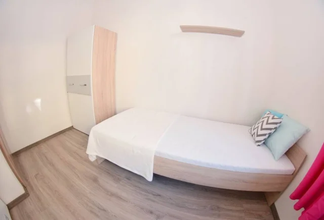 Spacious single room in the center, near Nowy Kleparz