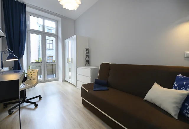 Pokój 1-osobowy z balkonem nr 5, Nawrot 94/96